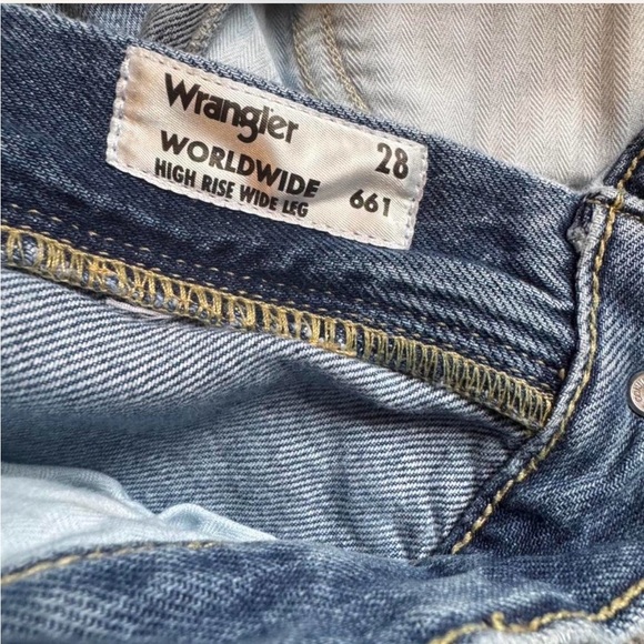 Wrangler Worldwide Wide Leg  Women's High Rise Jeans - Picture 6 of 8